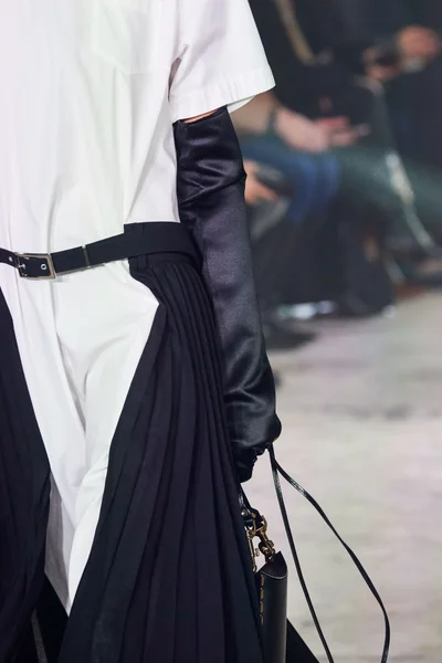 Look 68